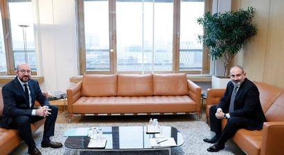 Բրյուսելում մեկնարկել է Փաշինյանի հանդիպումը Եվրոպական խորհրդի նախագահ Շառլ Միշելի հետ

