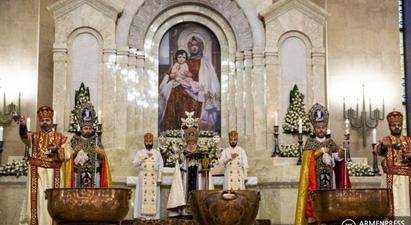  Հայ Առաքելական եկեղեցին նշում է Հիսուս Քրիստոսի Սուրբ Ծննդյան ու Աստվածհայտնության տոնը