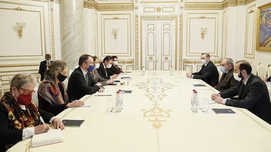 ՀՀ վարչապետի և ԵՄ պատվիրակության հանդիպմանն անդրադարձ է կատարվել հայ-ադրբեջանական սահմանին իրավիճակի լիցքաթափմանը
