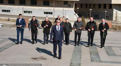 Ղարաբաղյան շարժման 34-րդ տարեդարձի միջոցառումների կազմակերպման պետական հանձնաժողովն այցելել է Ստեփանակերտի հուշահամալիր
