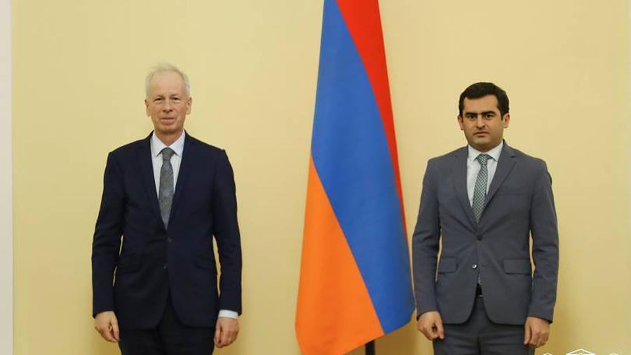 Hakob Arshakyan Receives Special Envoy of Canada to European Union and Europe Stéphane Dion
