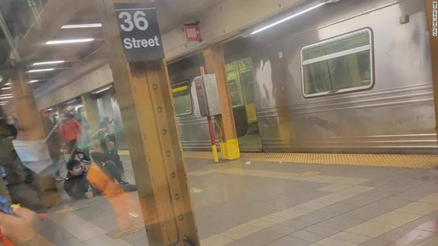 Նյու Յորքի մետրոյում հրաձգություն է տեղի ունեցել, վիրավորներ կան
