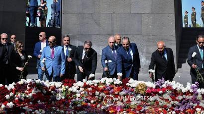 Հայ ժողովրդին ցանկանում ենք փայլուն ապագա, ՀՀ-ին՝ խաղաղություն. Սիրիայի խորհրդարանականները այցելեցին Ծիծեռնակաբերդ |armenpress.am|