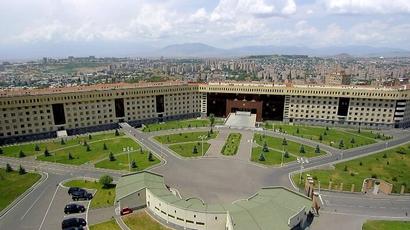 «Իրադրությունը հայ-ադրբեջանական սահմանին կայուն է». ՀՀ ՊՆ-ն հերքում է ադրբեջանական կողմի հայտարարությունը