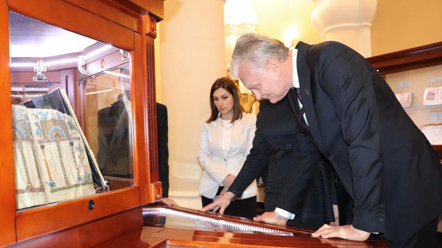 Լիտվայի նախագահը այցելել է Մատենադարան