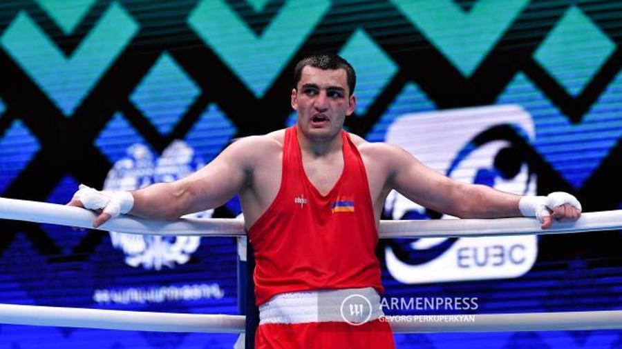 Բռնցքամարտիկ Նարեկ Մանասյանը հրաժարվում է լքել ռինգը. նա բողոքում է մրցավարների որոշման դեմ |armenpress.am|
