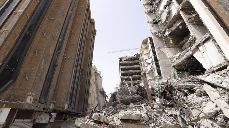 Ցույցեր Իրանում՝ Աբադան քաղաքում շենքի փլուզումից հետո․ The Guardian