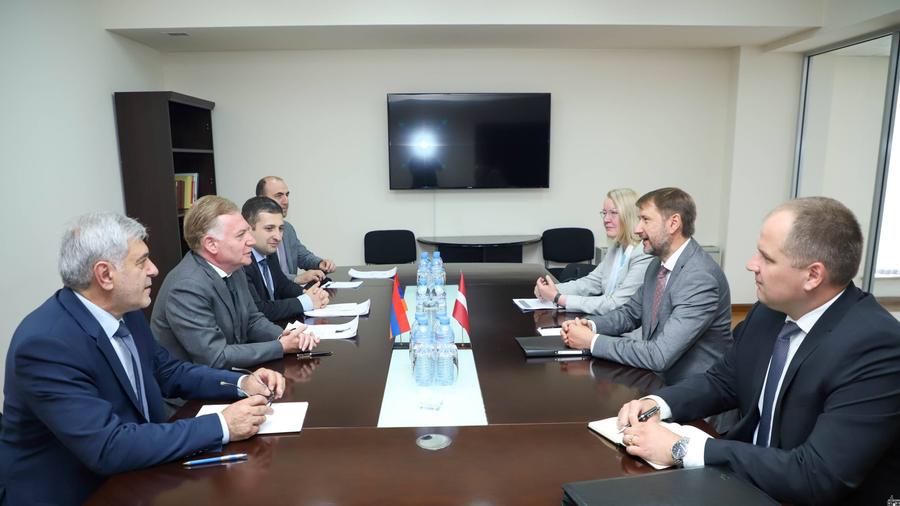 Քաղաքական խորհրդակցություններ Հայաստանի և Լատվիայի ԱԳ նախարարությունների միջև
