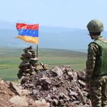 Ադրբեջանի ՊՆ-ն կրկին ապատեղեկատվություն է տարածում՝ հայտարարելով, թե հունիսի 24-ին ՀՀ ԶՈՒ ստորաբաժանումները տարբեր տրամաչափի հրաձգային զինատեսակներից կրակ են բացել հայ-ադրբեջանական սահմանի արևելյան հատվածում տեղակայված ադրբեջանական մարտական դիրքերի ուղղությամբ։ Իրադրությունը հայ-ադրբեջանական սահմանին հարաբերականորեն կայուն է և գտնվում է ՀՀ ԶՈւ լիարժեք վերահսկողության ներքո։ [ՀՀ ՊՆ]