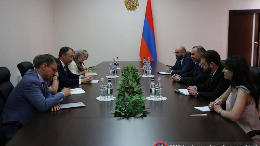 ԱԽ քարտուղարն ու Տոյվո Կլաարը խոսել են հայ-ադրբեջանական հարաբերությունների կարգավորման բրյուսելյան գործընթացի մասին
