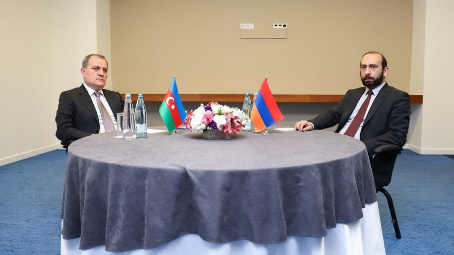 Մեկնարկել է Հայաստանի և Ադրբեջանի ԱԳ նախարարների հանդիպումը 