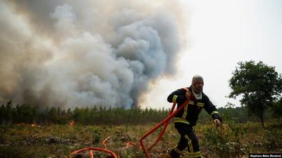 Ֆրանսիայում անտառային հրդեհների պատճառով շուրջ 10 հազար մարդ է տարհանվել
 |azatutyun.am|