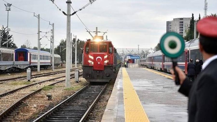 Ադրբեջանի, Վրաստանի և Թուրքիայի միջև Բաքու-Թբիլիսի-Կարս երկաթուղու նախագծի շրջանակներում նոր համաձայնագիր է ստորագրվել

 |armenpress.am|