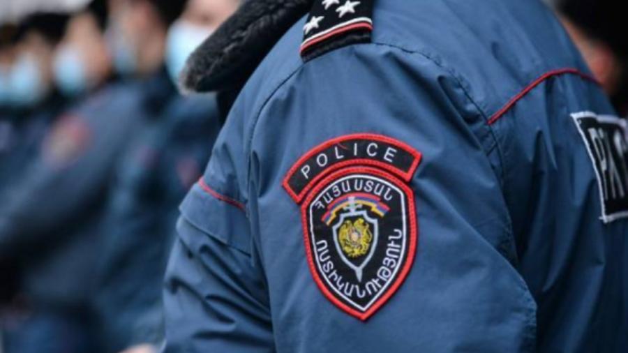 A 42-year-old man threatened to blow up the building of the Ashtarak Police Department