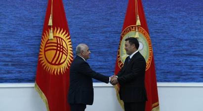 Ղրղզստանի նախագահը ընդունել է Ադրբեջանի վարչապետին


 |armenpress.am|