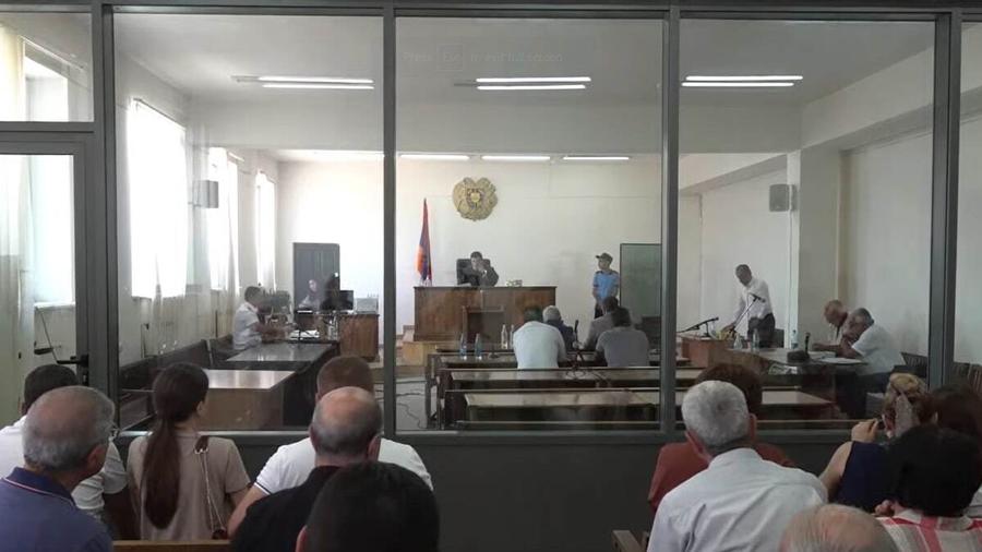 Սերժ Սարգսյանի եւ մյուսների գործով դատական նիստը հետաձգվեց. գործով վկան նիստին չէր ներկայացել
 |news.am|