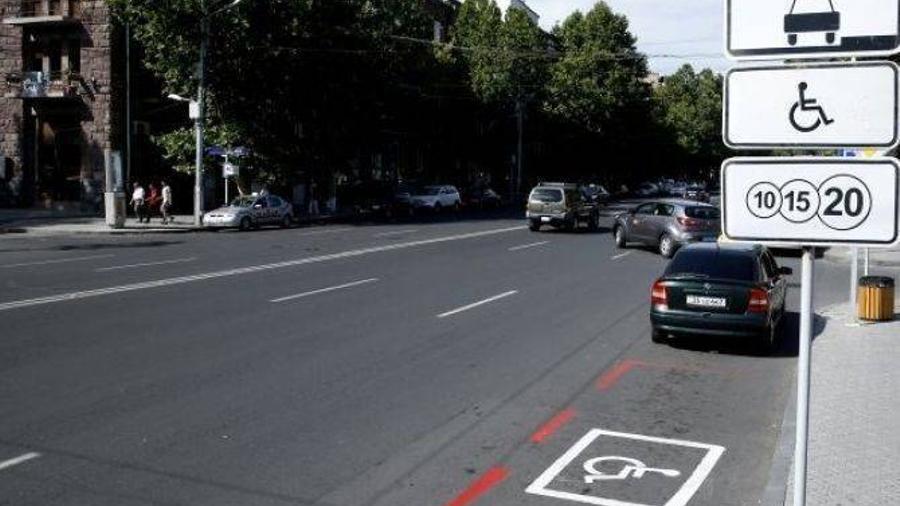 Քաղաքապետն առաջարկում է «կարմիր գծերը» խախտելու համար նախատեսված տուգանքներն ուղարկել վարորդների հեռախոսներին


