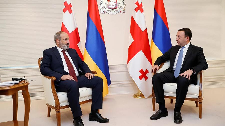 Никол Пашинян провел телефонный разговор с премьер-министром Грузии Ираклием Гарибашвили