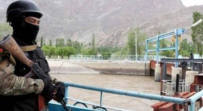 Ղրղզստանի սահմանապահ ծառայությունը հայտարարել Է Տաջիկստանի հետ սահմանին լարված իրավիճակի մասին

 |armenpress.am|