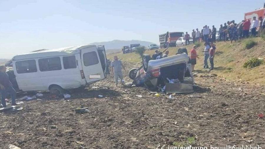 Վթարի է ենթարկվել Արթիկ-Երևան երթուղին սպասարկող «ԳԱԶել»-ը. 10 քաղաքացի է հոսպիտալացվել
