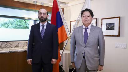 Ararat Mirzoyan presented the details of Azerbaijan's aggression to the Minister of Foreign Affairs of Japan