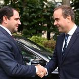  France will send a delegation to Armenia to assess the consequences of Azerbaijan's aggression.  French Defense Minister Sébastien Lecornu announced this, noting that he met with RA Defense Minister Suren Papikyan.  