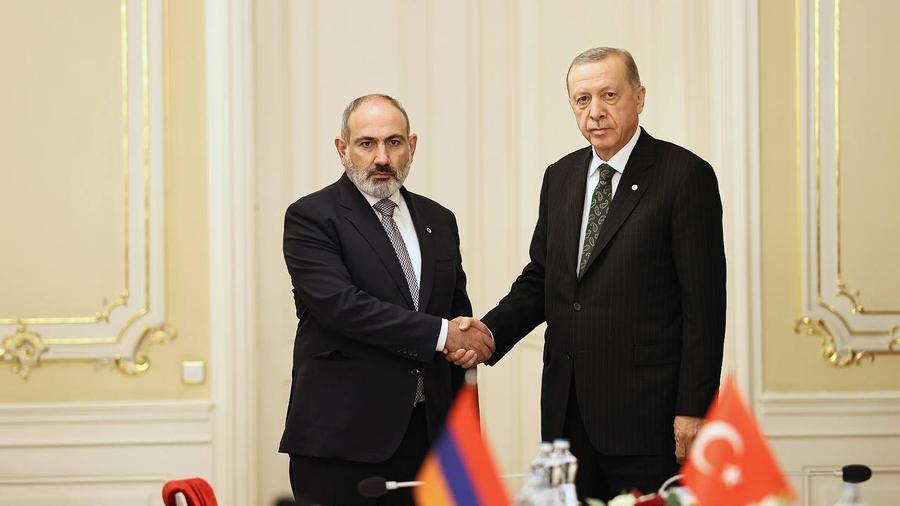 The meeting between the Prime Minister of Armenia and the President of Turkey has started in Prague
