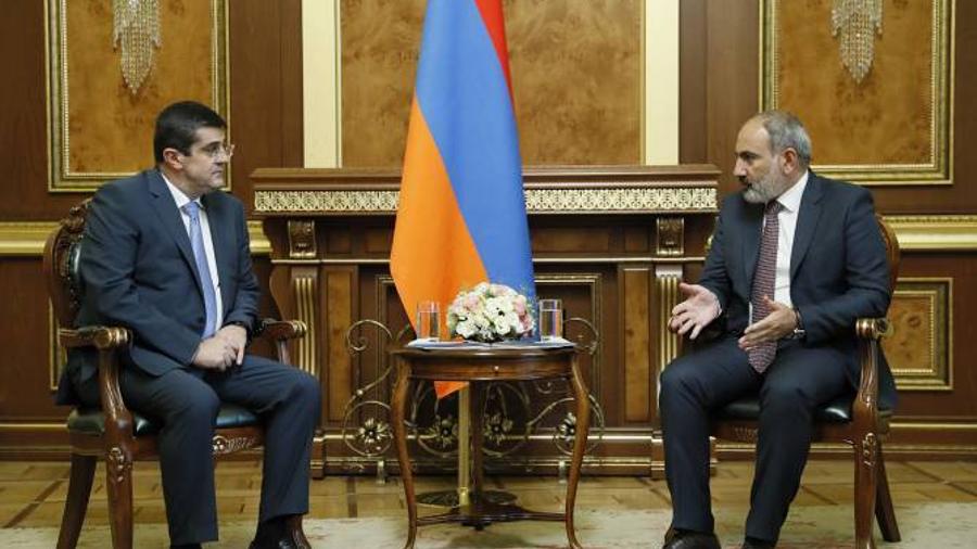 Երևանում կայացել է Հայաստանի վարչապետի և Արցախի նախագահի հանդիպումը

 |armenpress.am|