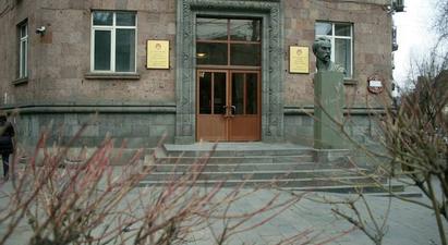 Բրյուսովի համալսարանը դիմելու է ԿԳՄՍՆ՝ համալսարանների միավորման հարցը քննարկելու պահանջով

 |armenpress.am|