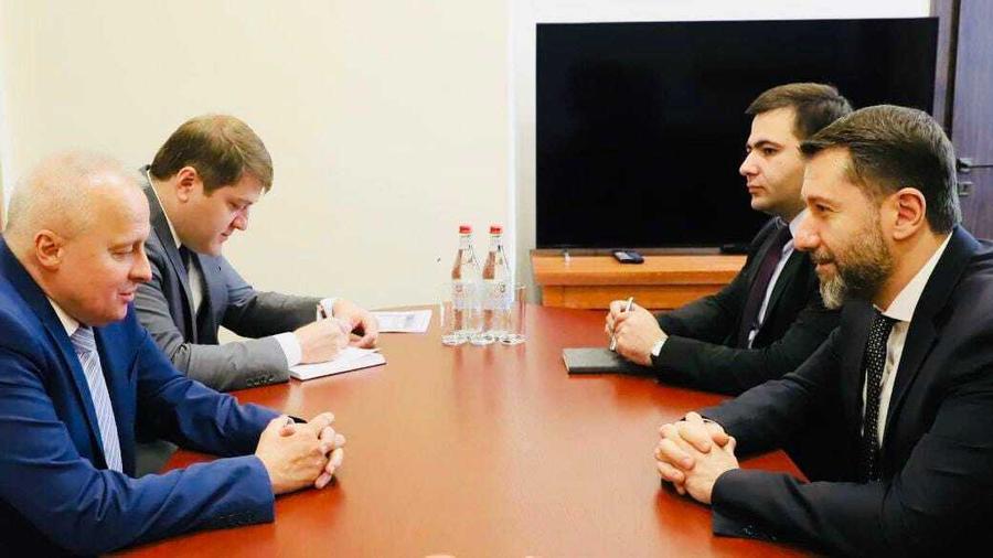 ԲԴԽ նախագահը և ՌԴ դեսպանը քննարկել են Հայաստանում գործարարությամբ զբաղվող ՌԴ քաղաքացիների հիմնախնդիրները
