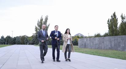Եվրոպական խորհրդարանում Հայաստանի հարցերով զեկուցողը այցելել է Ծիծեռնակաբերդի հուշահամալիր