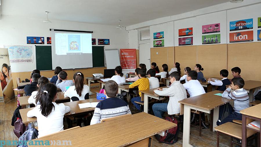 4 դպրոցի հիմնանորոգում, 80 մանկապարտեզի ստեղծում, 200 լաբորատորիների հիմնում․ ՎԶԵԲ-ը ՀՀ-ին 22,6 միլիոն եվրոյի վարկ կտրամադրի

 |armenpress.am|