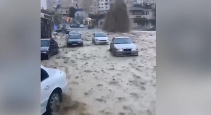 Խոշոր վթար Բաքվի մայրուղային ջրատարում․ փողոցները հեղեղվել են
 |shantnews.am|