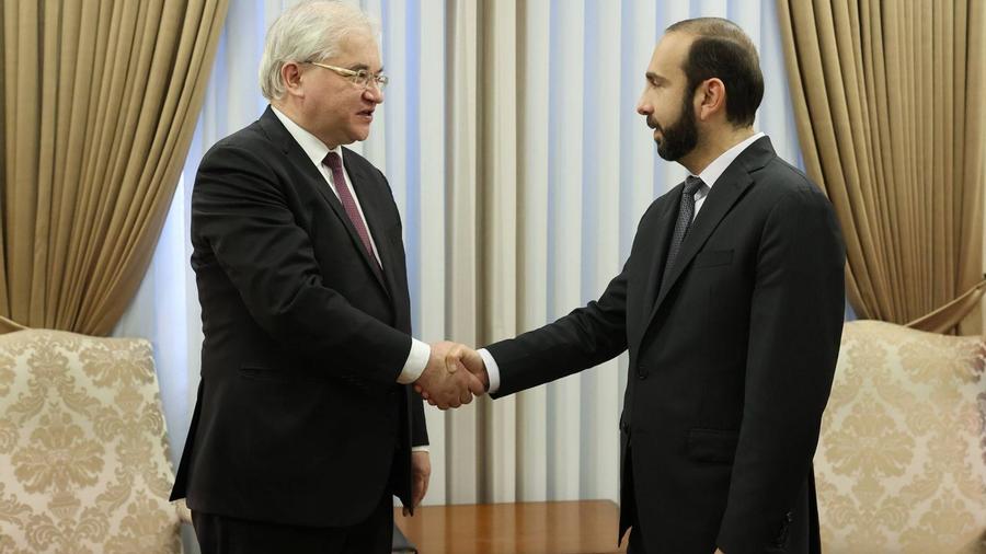 Ararat Mirzoyan and Igor Khovaev exchanged ideas on the border delimitation process between Armenia and Azerbaijan