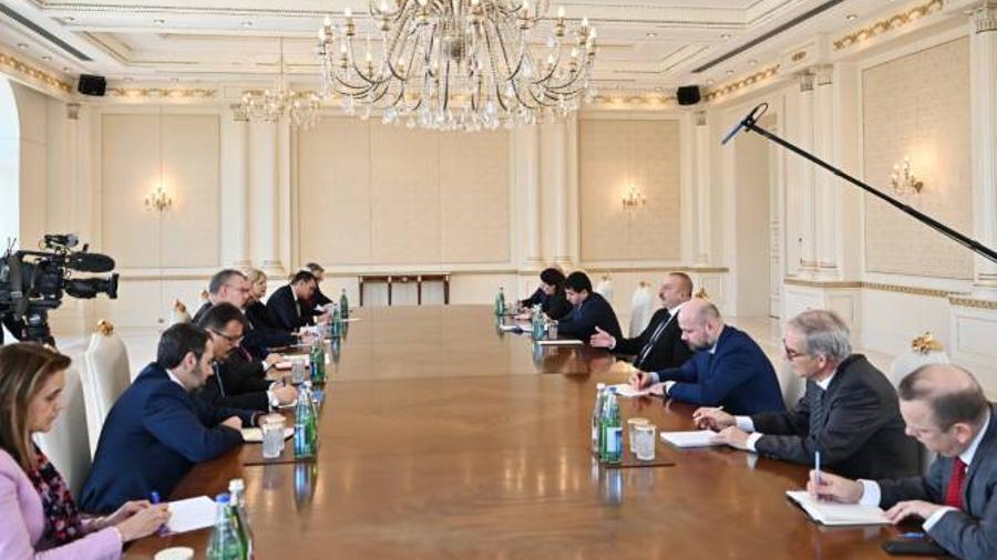 Ադրբեջան է այցելել ԵՄ Արևելյան գործընկերության հարցերով հատուկ բանագնաց Դիրկ Շյուբելը

 |armenpress.am|