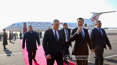 Ղազախստանի, Բելառուսի, Ղրղզստանի և Տաջիկստանի նախագահները ժամանել են Երևան

 |armenpress.am|