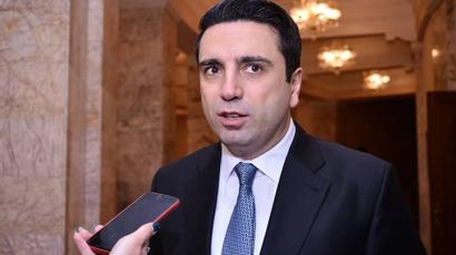 ԱԺ նախագահը ենթադրում է, որ «Հայաստան» խմբակցության երեք պատգամավորի անձեռնմխելիությունից զրկելու գործընթաց կսկսվի

 |armenpress.am|
