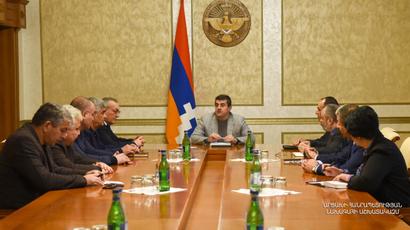 Arayik Harutyunyan discussed issues related to political developments around Artsakh at the working meeting