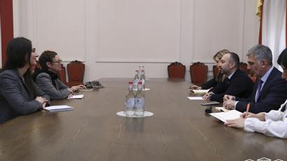Eduard Aghajanyan met with the French ambassador to Armenia
