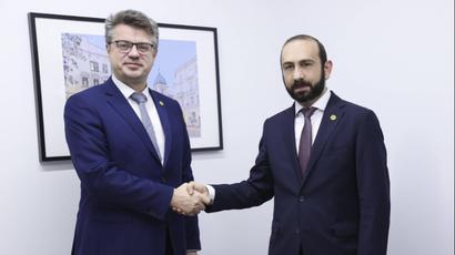 Ararat Mirzoyan met his Estonian colleague