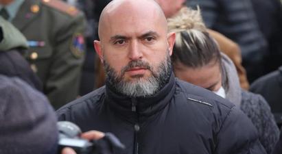 Պաշտպանը պնդում է, որ քննիչը մերժել է քրեական վարույթ նախաձեռնել Աշոտյանի ելքը Հայաստանից արգելելու որոշման վերաբերյալ