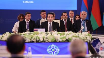 Azerbaijan intends to close the Lachin Corridor - Alen Simonyan