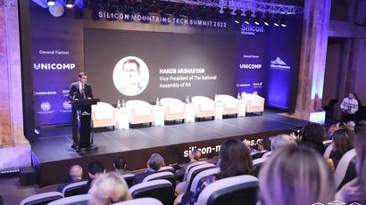 ԱԺ փոխնախագահ Հակոբ Արշակյանը ելույթ է ունեցել «Silicon Mountains 2022» տեխնոլոգիական միջազգային գագաթնաժողովում
