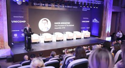 ԱԺ փոխնախագահ Հակոբ Արշակյանը ելույթ է ունեցել «Silicon Mountains 2022» տեխնոլոգիական միջազգային գագաթնաժողովում
