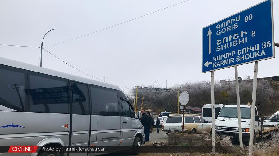 Ստեփանակերտ-Շուշի միջպետական ճանապարհն արդեն 6 ժամ է շարունակում է փակ մնալ. բանակցությունները շարունակվում են․ շտաբ