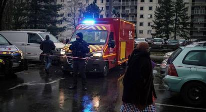 Ֆրանսիայում բազմաբնակարան շենքերից մեկում հրդեհի հետևանքով 10 մարդ է մահացել, այդ թվում՝ 5 երեխա

 |armenpress.am|
