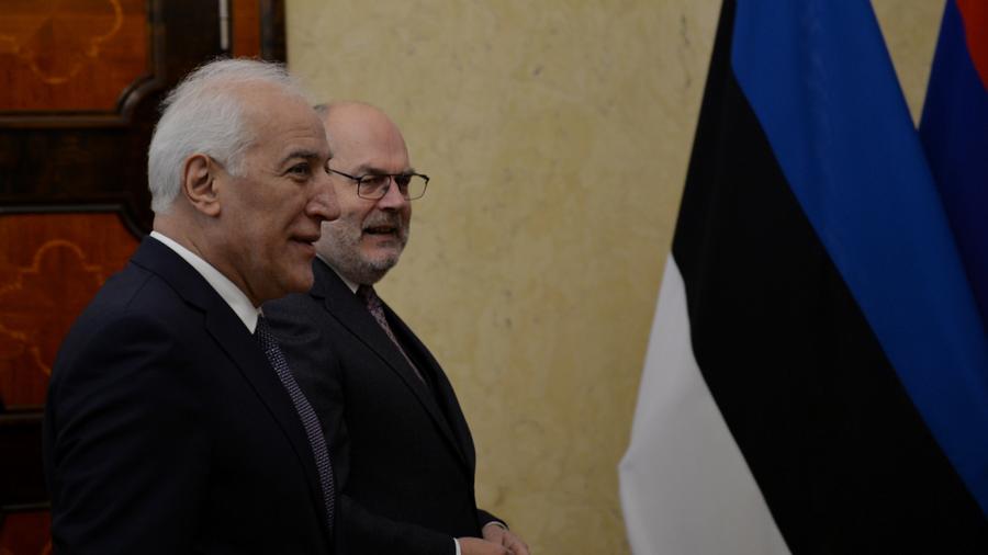 ՀՀ նախագահը էստոնացի գործընկերոջը ներկայացրել է Լաչինի միջանցքի շրջափակման ու դրա հետևանքների վերաբերյալ մանրամասները