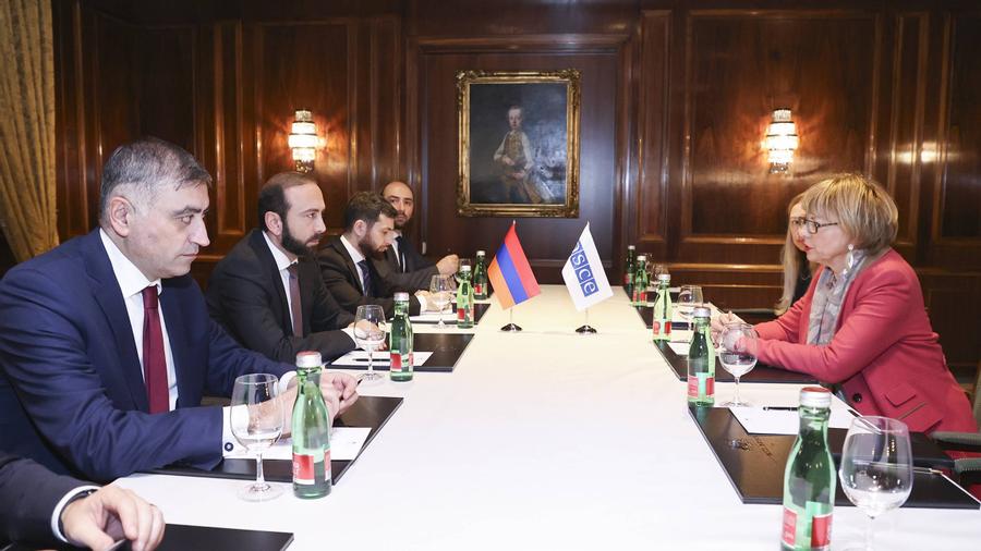 "The OSCE, through its structures, should play a role in the important task of achieving and maintaining peace." - Mirzoyan met with the OSCE Secretary General