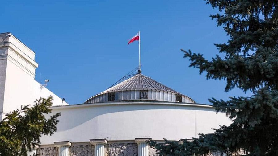 Լեհաստանի Սենատի արտաքին հարաբերությունների հանձնաժողովն Ադրբեջանի իշխանություններին կոչ է արել ապաշրջափակել Լաչինի միջանցքը
