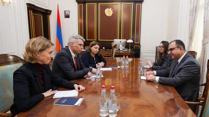 Deputy Prime Minister Khachatryan discussed issues related to cooperation with World Bank partners